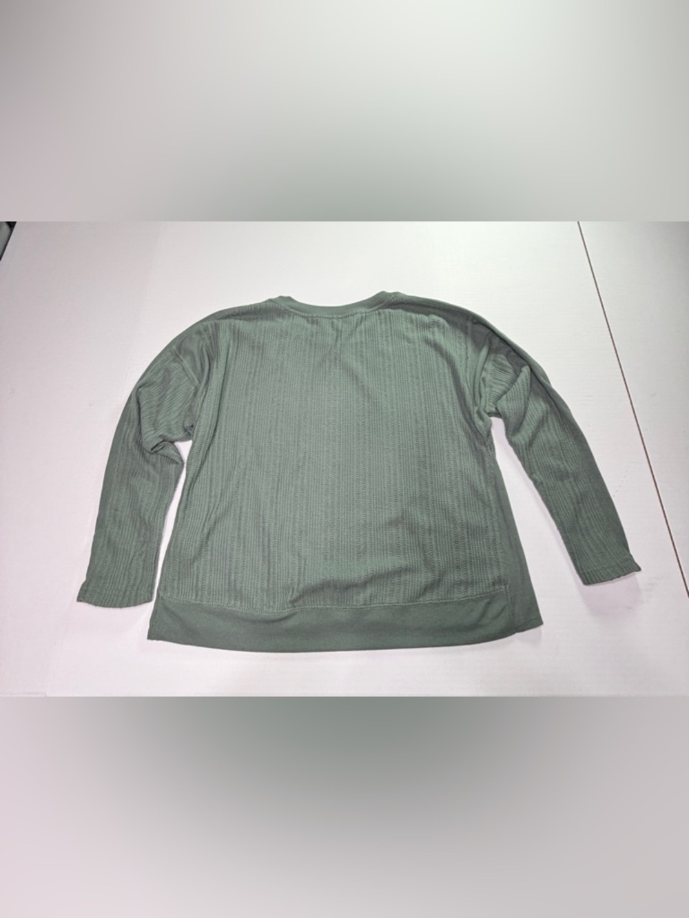 Democracy Sage Green Textured Waffle Knit Top Small - Picture 6 of 6
